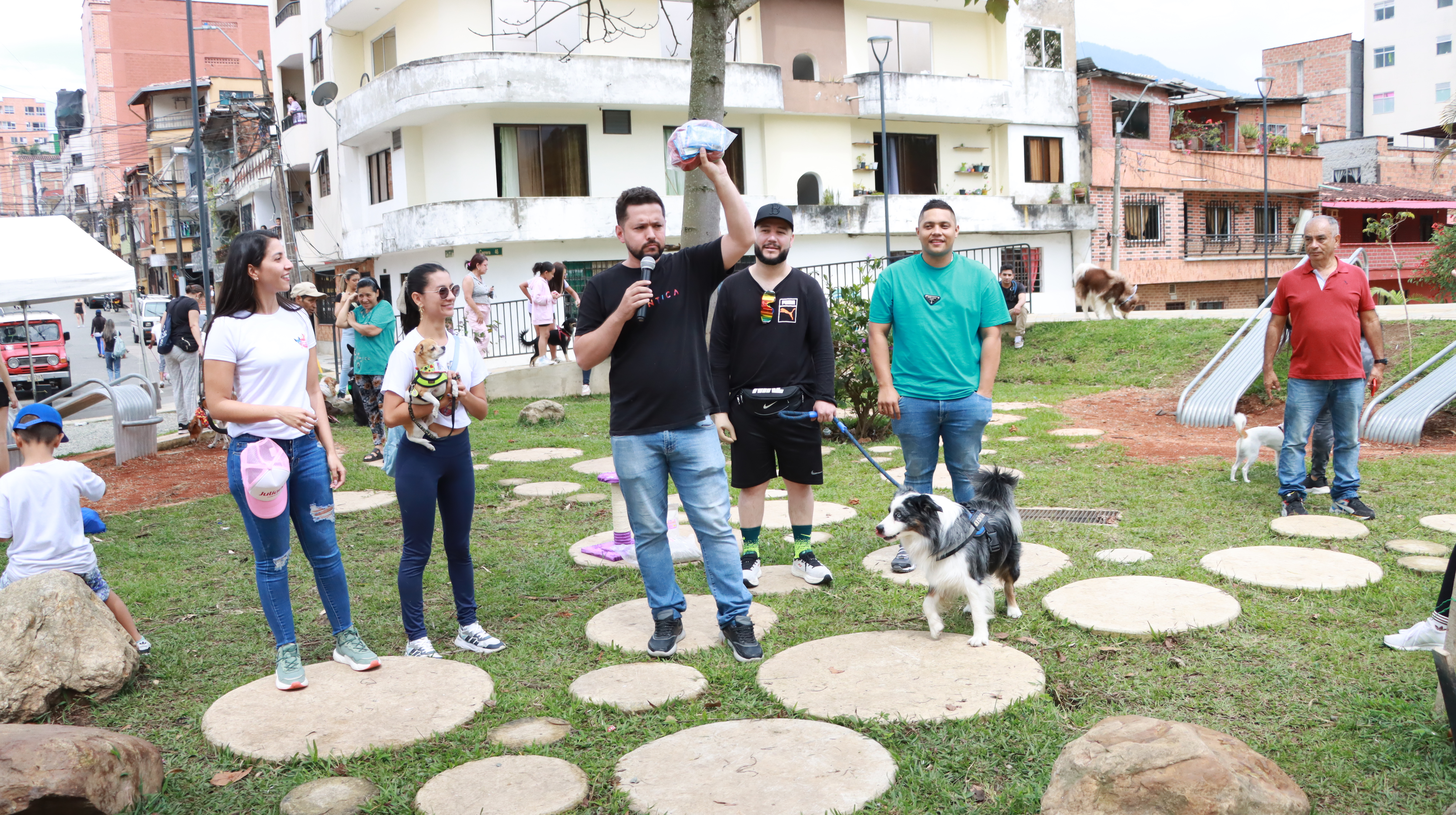 Imagen del álbum Caminata Canina