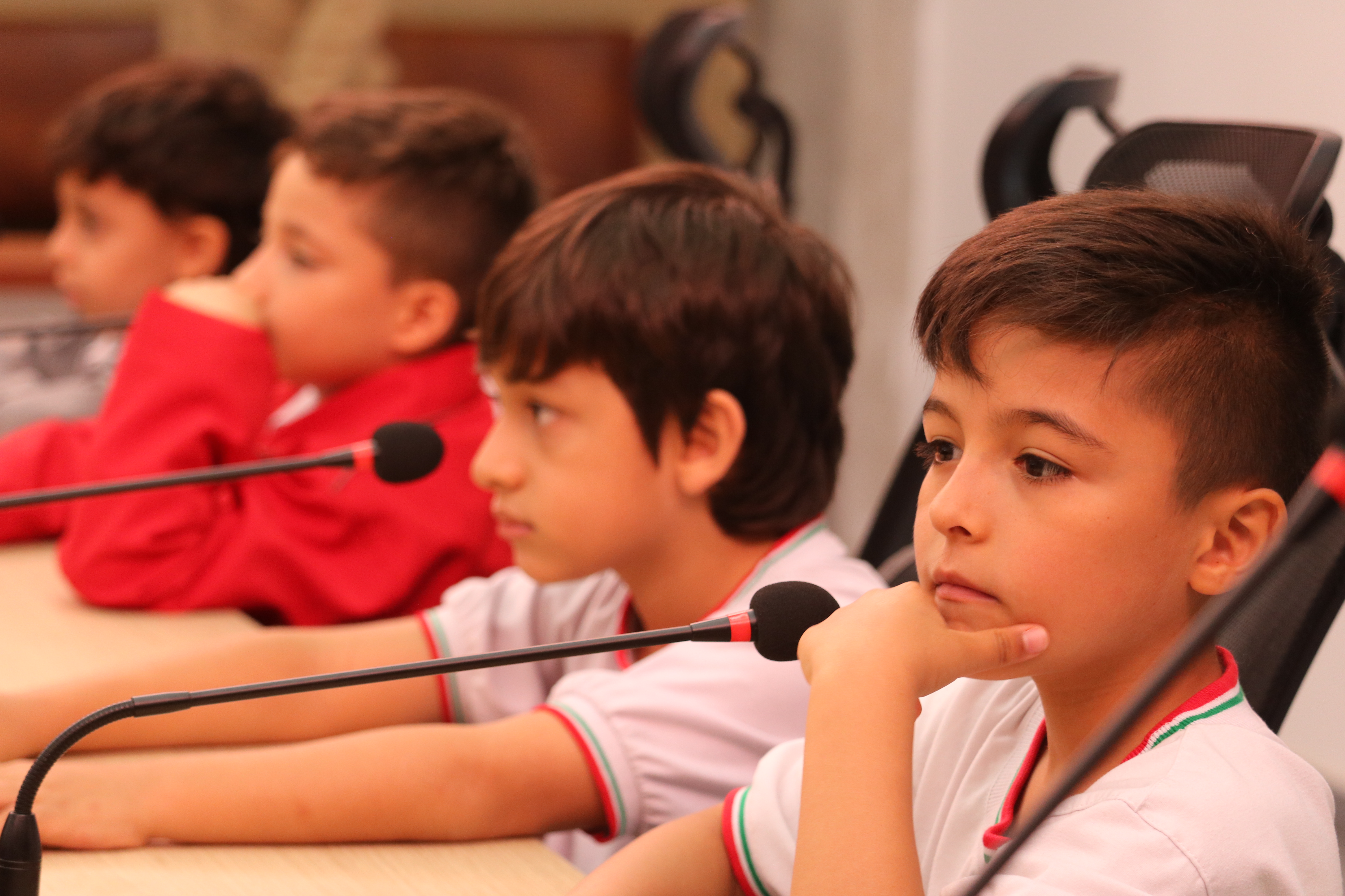 Imagen del álbum Niños, niñas y adolescentes al Concejo