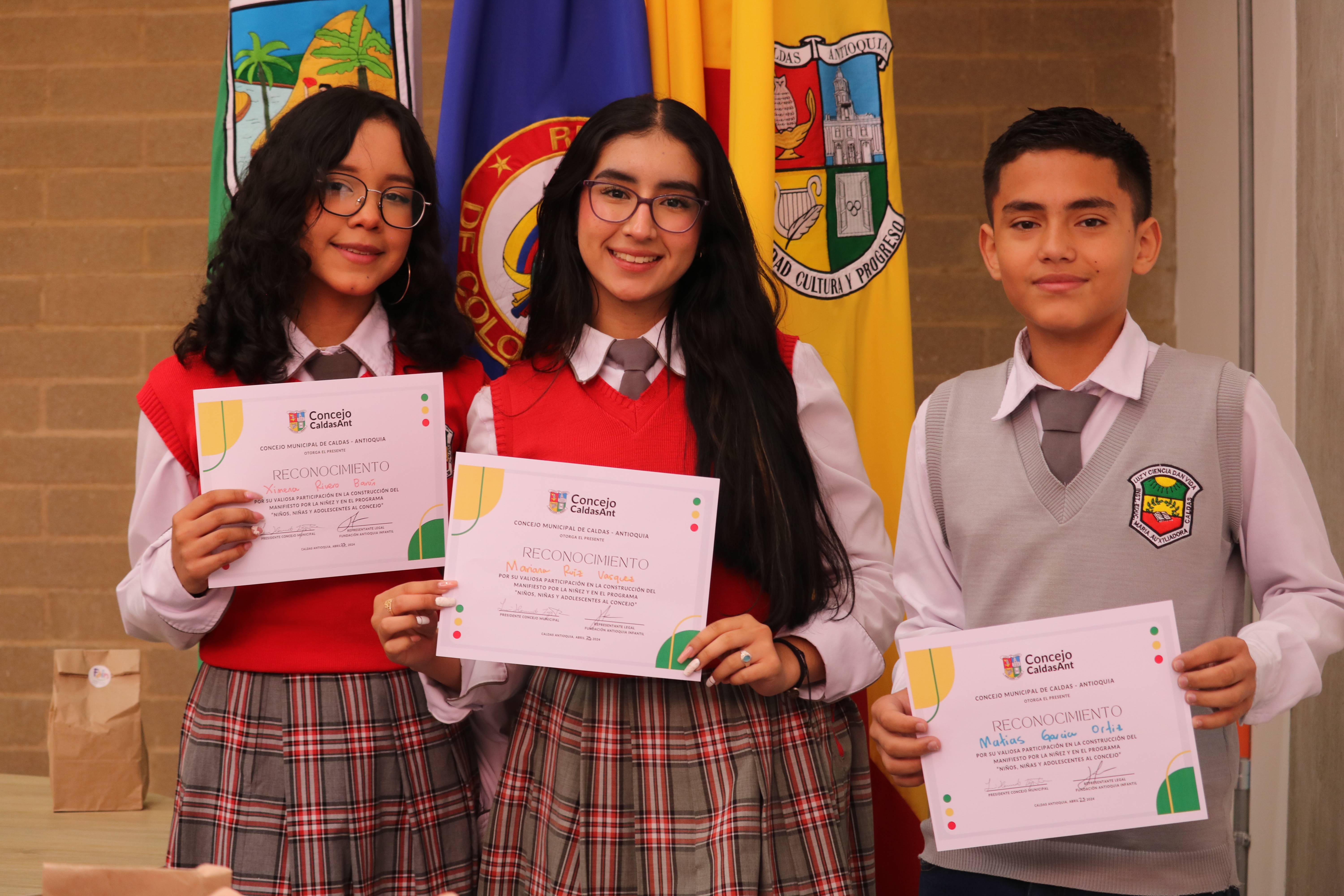 Imagen del álbum Niños, niñas y adolescentes al Concejo